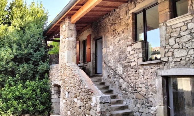 Roynac House | Le nid des Cigales