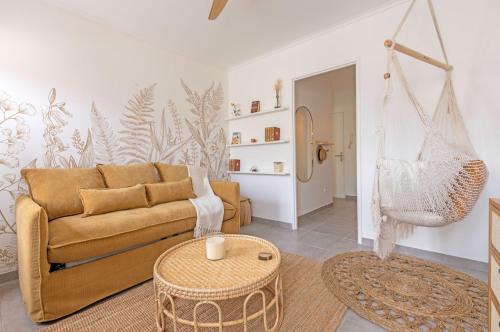 Saint - Michel Apartment | LE NID Hyper-centre - Stadium - PARKING & WiFi
