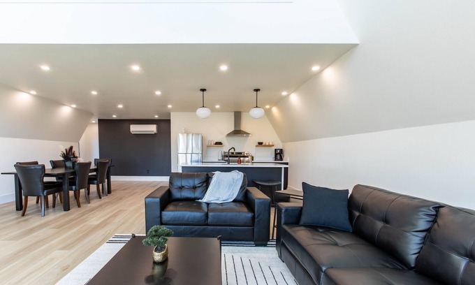 Belle Fourche House | Le Noir at Aspen Acres
