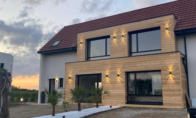 Wimille House | Le Paradis du petit Rupembert