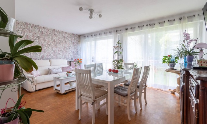 Le Perreux-sur-Marne Apartment | Le Paradis Botanique - Bel appt à 30min de Paris