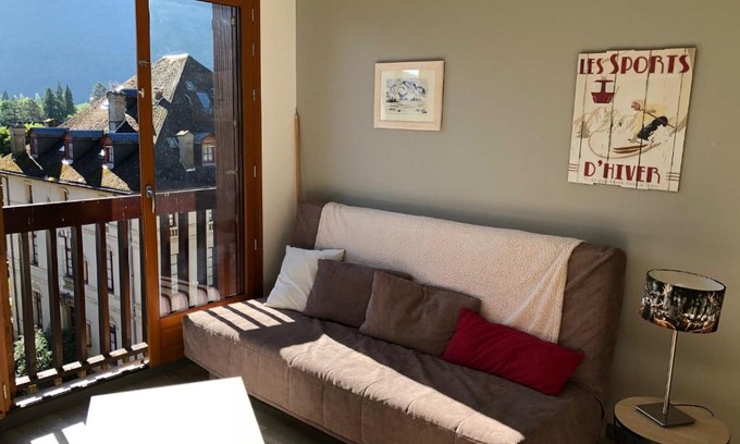 Bagneres-de-Luchon Apartment | Le Perce Neige - plein centre - avec parking