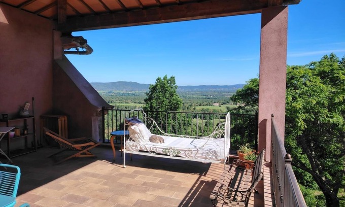 Les Mayons House | LE PERCHOIR - LES MAYONS
