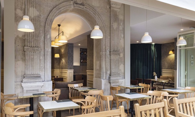 Arsenal Hotel | Le Petit Beaumarchais Hotel & Spa