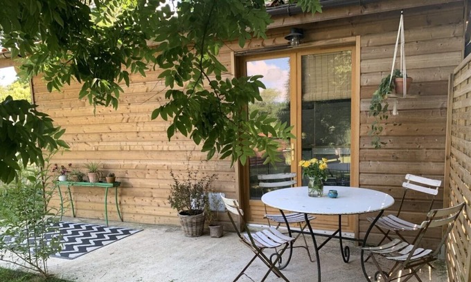 Quinsac Ski Chalet | Le Petit Bordeaux in a quiet area 15 minutes from Bordeaux