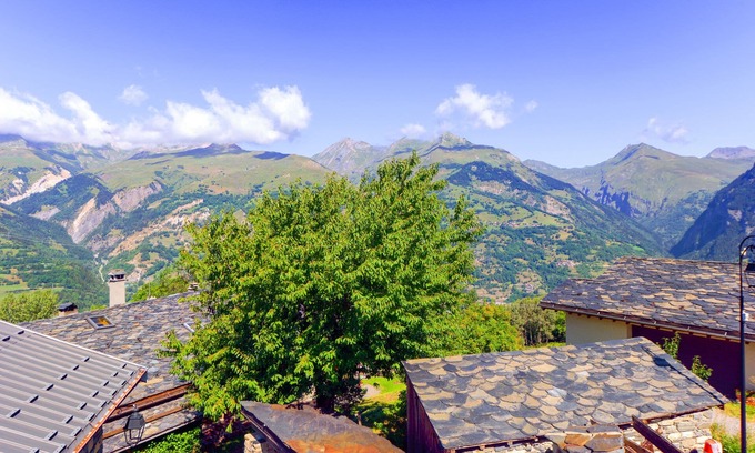Bourg-Saint-Maurice Ski Chalet | Le petit Chalet