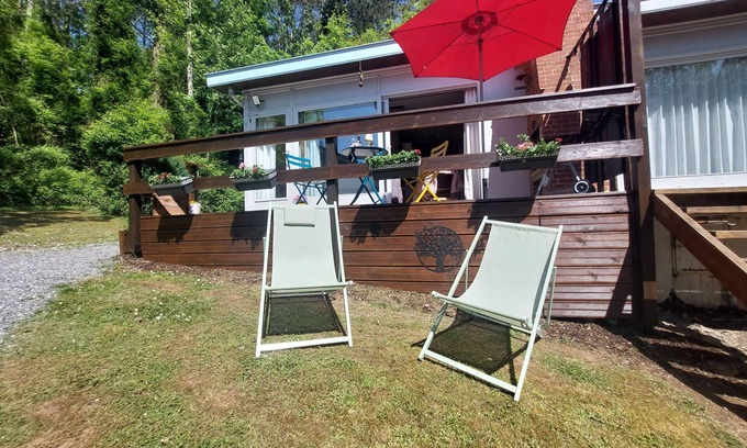Hastiere House | LE Petit Chalet- Bungalow