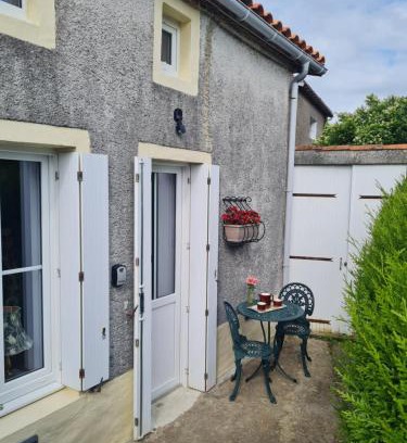 Courlay Apartment | Le Petit Gite du Roy