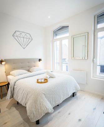 Saint-Quentin Apartment | Le petit joyau de Voltaire