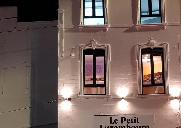 Montignies-sur-Sambre Apartment | Le petit Luxembourg