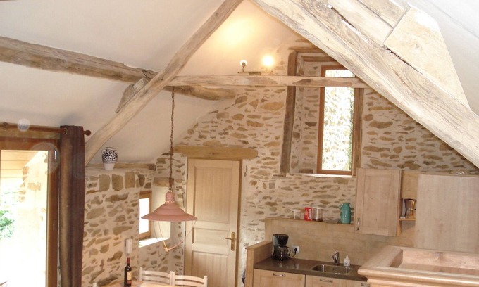 Sussac Cottage | Le Petit Paradis; stay in our double gîte