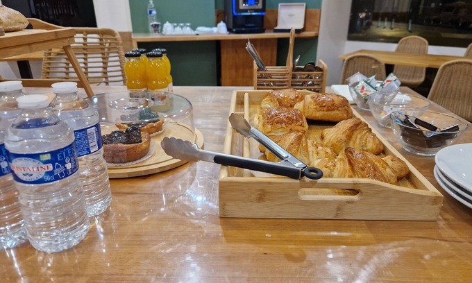 Limoges Bed & Breakfast | Le Phenix Hotel Limoge