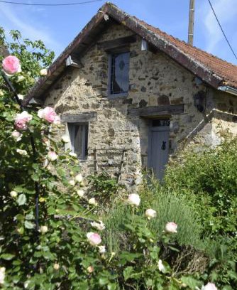 Coussac-Bonneval House | Le Potagîte, Gîte dans un jardin potager Limousin