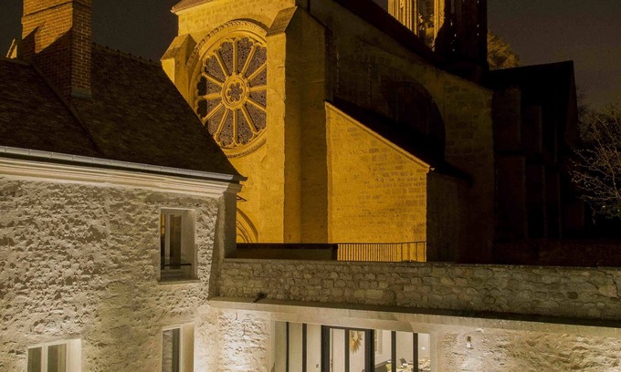 Thiveral-Grignon House | Le Presbytère de Thiverval