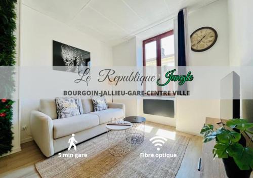 Bourgoin-Jallieu Apartment | Le République 2, Gare, Centre-Ville