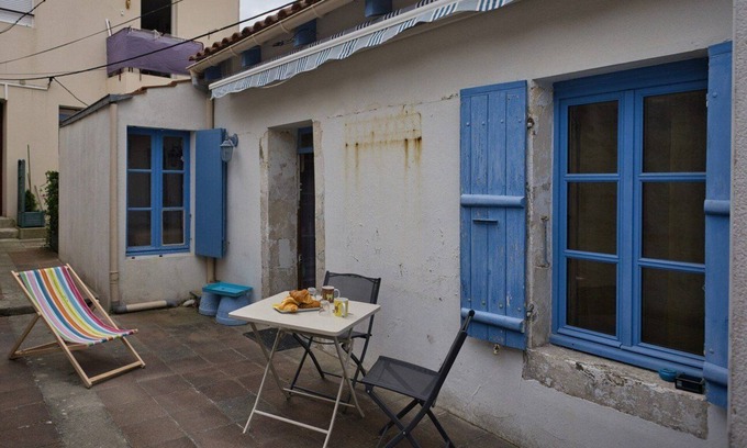 Fouras Apartment | Le refuge de la Fée - Beach and center