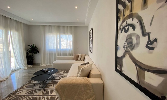 La Marsa Apartment | Le Relais: Apt de luxe à 5mn de la marsa