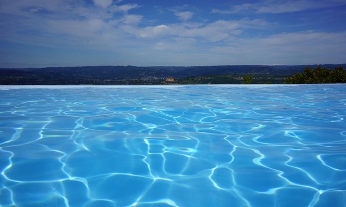 Loubressac Hotel | Le Relais de Castelnau