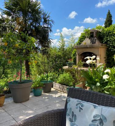 Francheville Bed & Breakfast | Le Relais des Malettes Chambres d'hôtes B&B