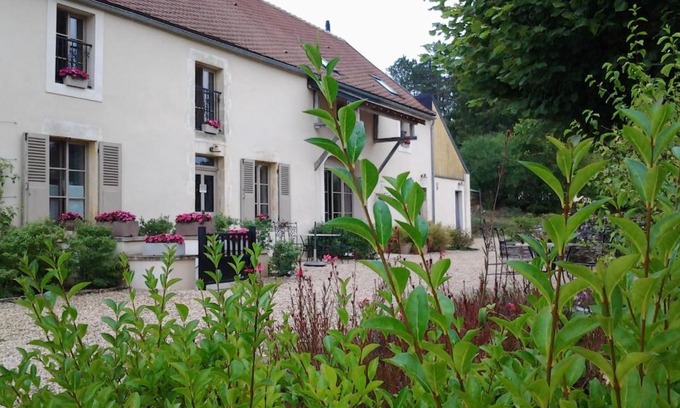 Montillot Bed & Breakfast | Le Repos Coquelicot