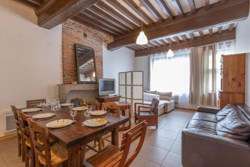 Chalamont Apartment | Le Resto - Proche Pérouges