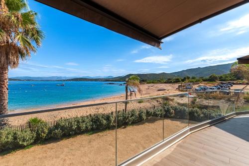 Verghia Apartment | Le Roc - 1er étage - Splendide Vue Mer
