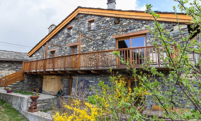 Saint-Andre House | LE Rocher Renod - St-andre