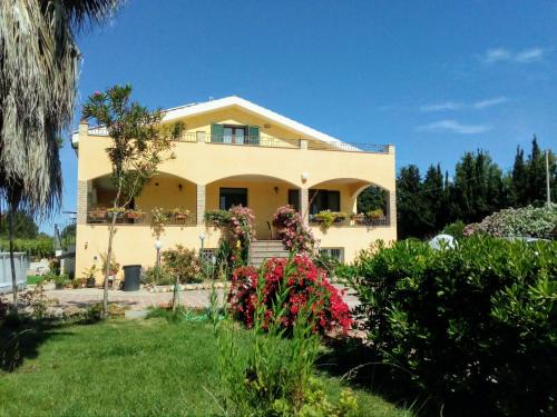 Olmedo Apartment | Le Rose
