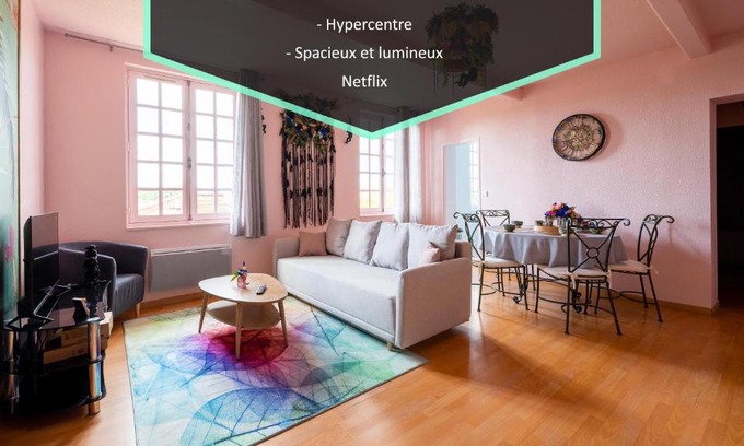 Lisle-sur-Tarn Apartment | Le Rose poudré - Spacieux et lumineux- Hypercentre