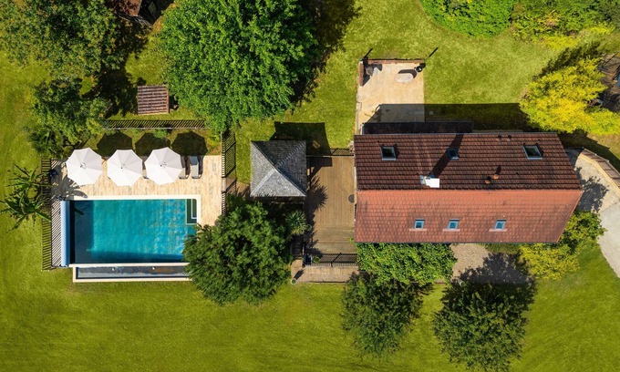 Carsac-Aillac House | Le Séchoir - Luxury air-conditioned gîte with private pool & jacuzzi