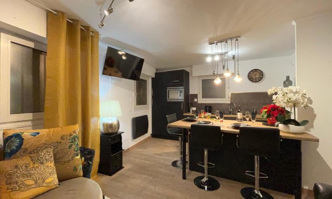 Metz-Centre – Ancienne Ville Apartment | Le Sainte Croix Hyper Centre Metz