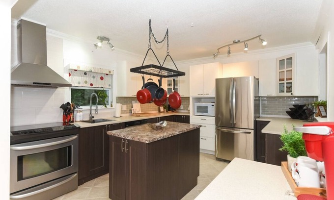 Bowman Cottage | LE Sauna - Beautiful Cottage for Rent in Bowman