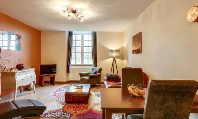 Bons-Tassily Apartment | Le Seigneur de Bons Appart Hotel