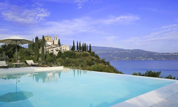 Pulciano Villa | Le Selve Hilltop Pool Villa