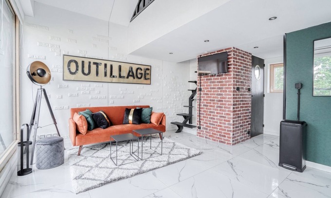 Montfermeil Apartment | Le Soft Indus - Duplex Paris Disneyland