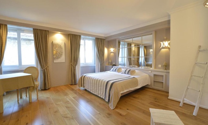 Joinville Hotel | LE SOLEIL D'OR