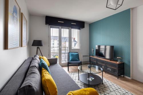 Madeleine-Champ de Mars Apartment | Le Sphinx by Cocoonr