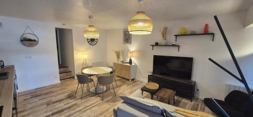 Mayenne Apartment | Le ST Martin, Appartement de 45 m avec chambre séparé