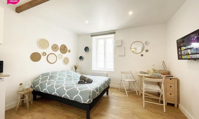 Centre Ville Apartment | Le Studio Marin by CozyLife - Centre Ville - Gare
