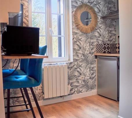Sainte-Anne - Faubourg Noyon Apartment | Le Studio Welfare