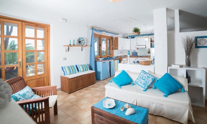 Sas Linnas Siccas Apartment | Le Sunrise - Appartamenti a 350 mt dal mare e con giardino privato