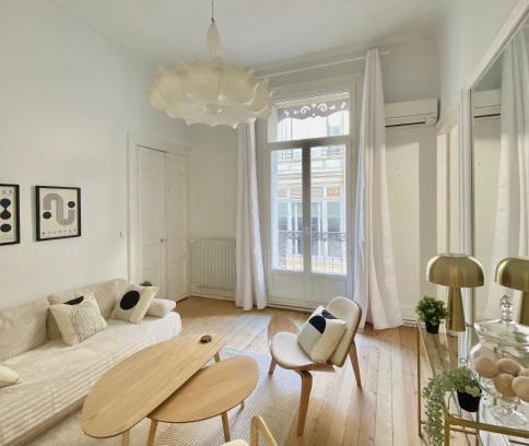 Montpellier City-Centre Apartment | Le temps d'un passage, appartement de charme en plein centre historique