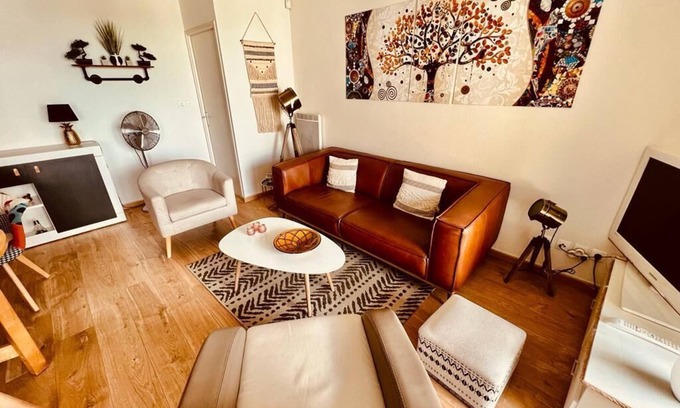 Vassieux - Crepieux Apartment | LE TERRACOTTA T4 SLEEPS 6, AIR-CONDITIONED, WITH PARKING SPACE