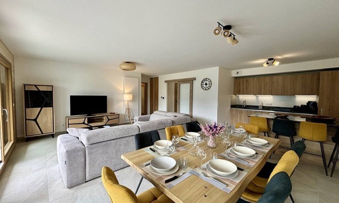 Chatel Apartment | Le Thélème A202 : T4 with panoramic view