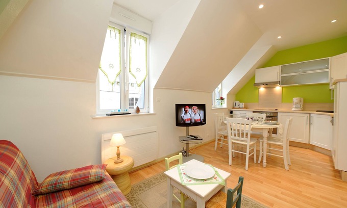 Le Touquet-Paris-Plage Apartment | Le Touquet South facing apartment 4/6 people 200m beach - wifi