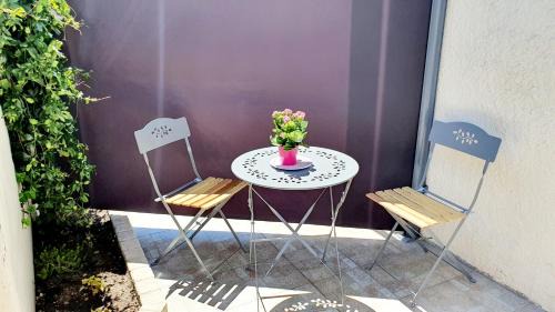 Fleury-les-Aubrais Apartment | "LE TRAMWAY" Appartement 150m gare des Aubrais