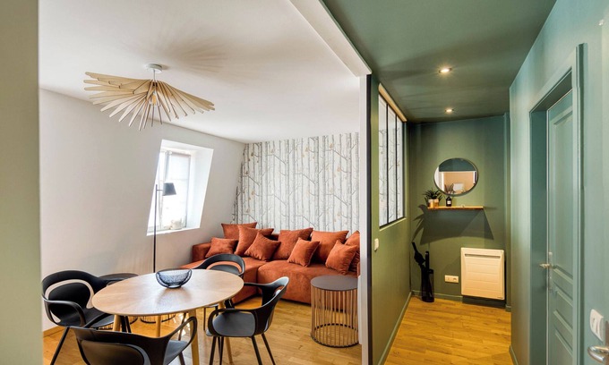 Old Town Apartment | Le Verdoyant *