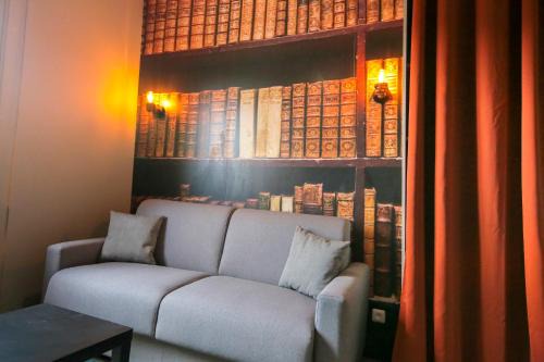 Saint-Roch - Badouillere - Chavanelle Apartment | Le Victorien, T2 hypercentre chic et cosy, Wifi par SOVALFI