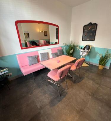 Veeweide House | Le VILLAGE d'EZRA