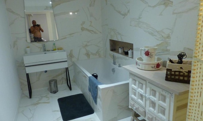 Rochefort Apartment | Le volcan